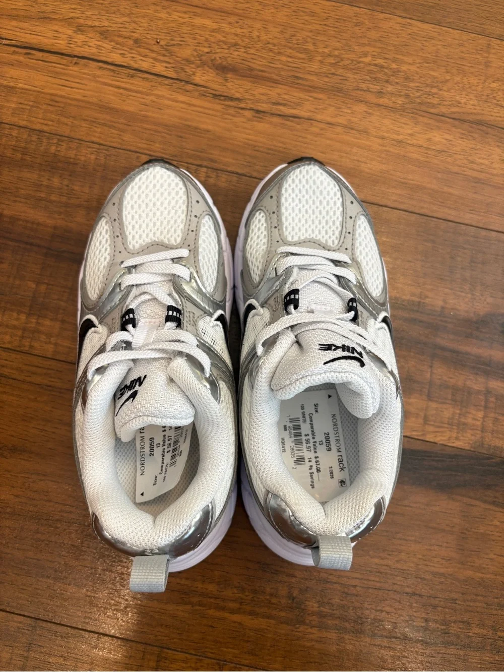 Nike V5 RNR Kids Running Shoes Sneakers Size 13 White Silver NWOB